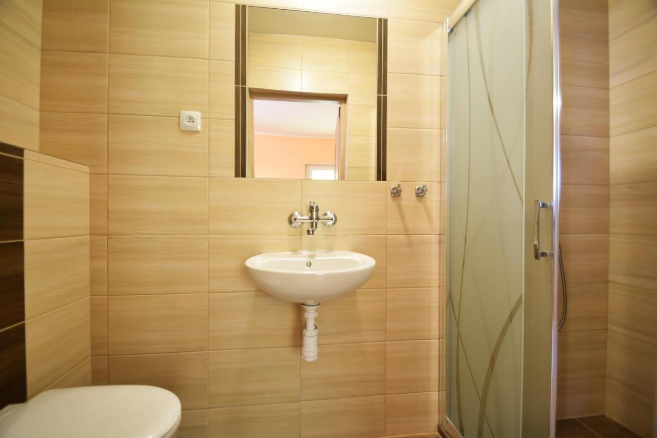 U Macieja Hotel Dzwirzyno Luaran gambar